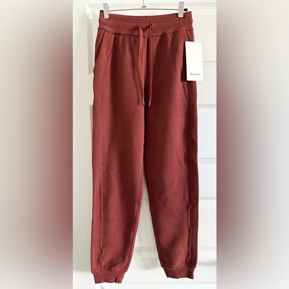 Lululemon Scuba High-Rise Jogger - Picture 1 of 13